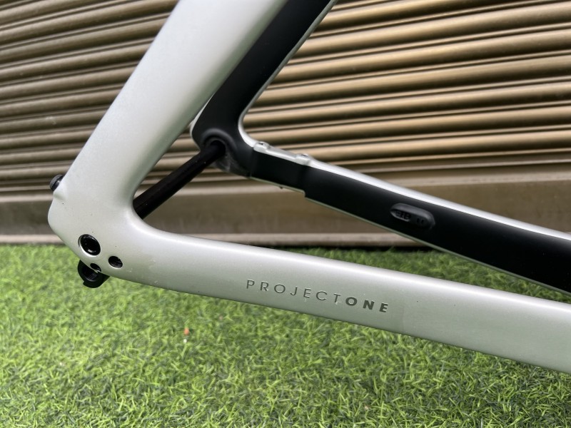 Trek Madone SLR Gen7 カーボンファイバー ロード自転車フレーム
